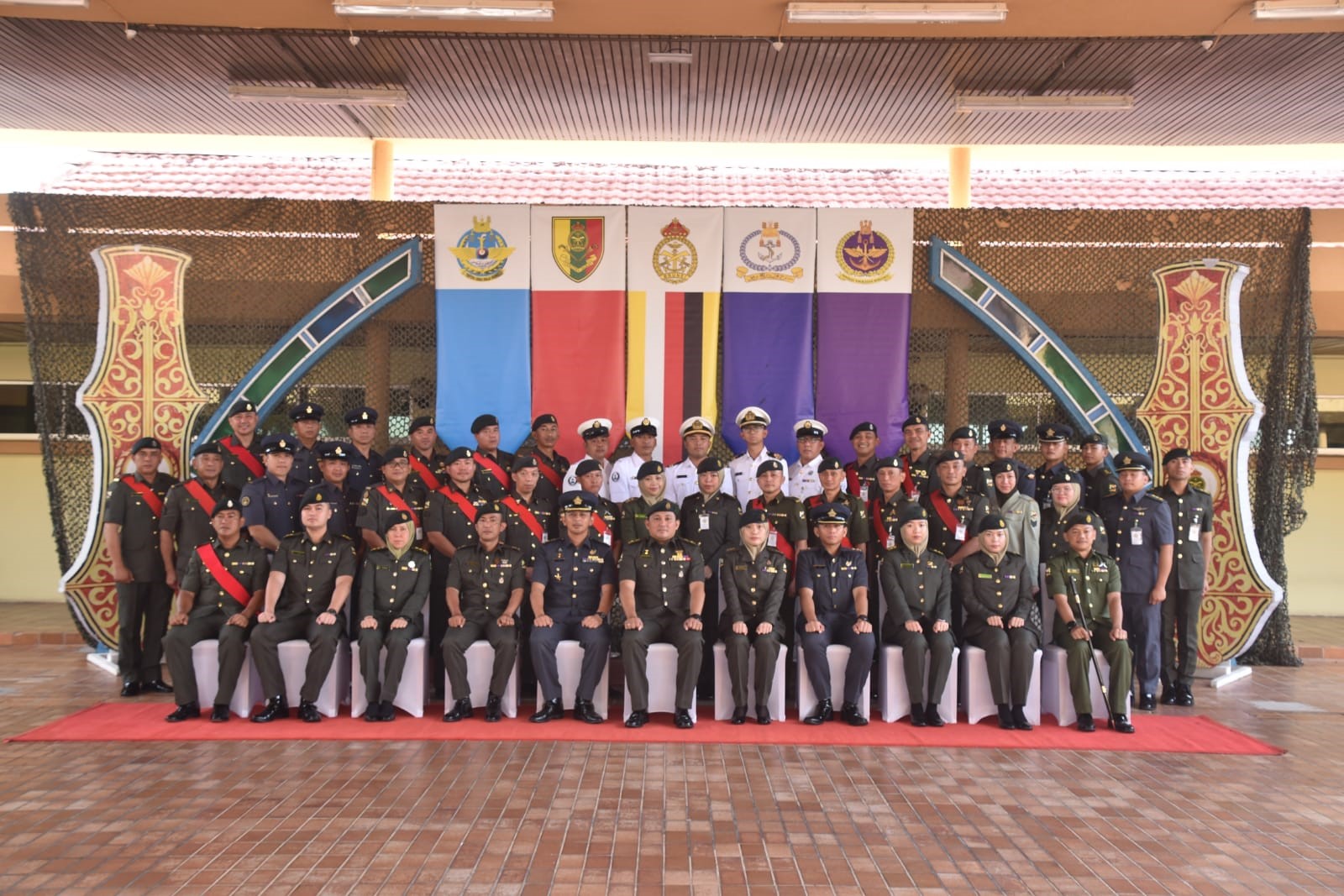 987.jpg