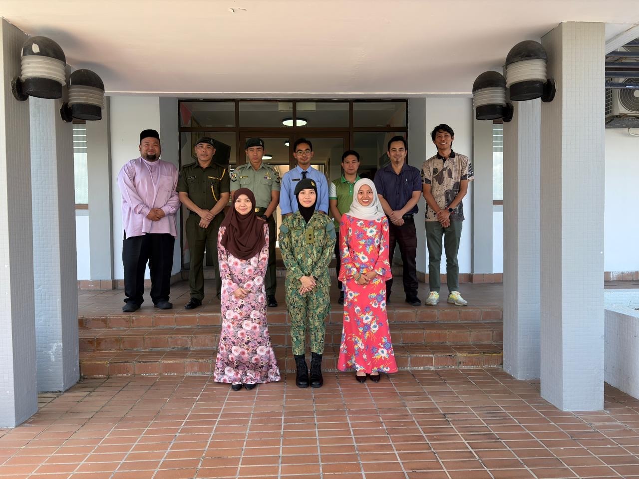 Bengkel Online Safety Awarenes Siri 02 2025 01.jpg