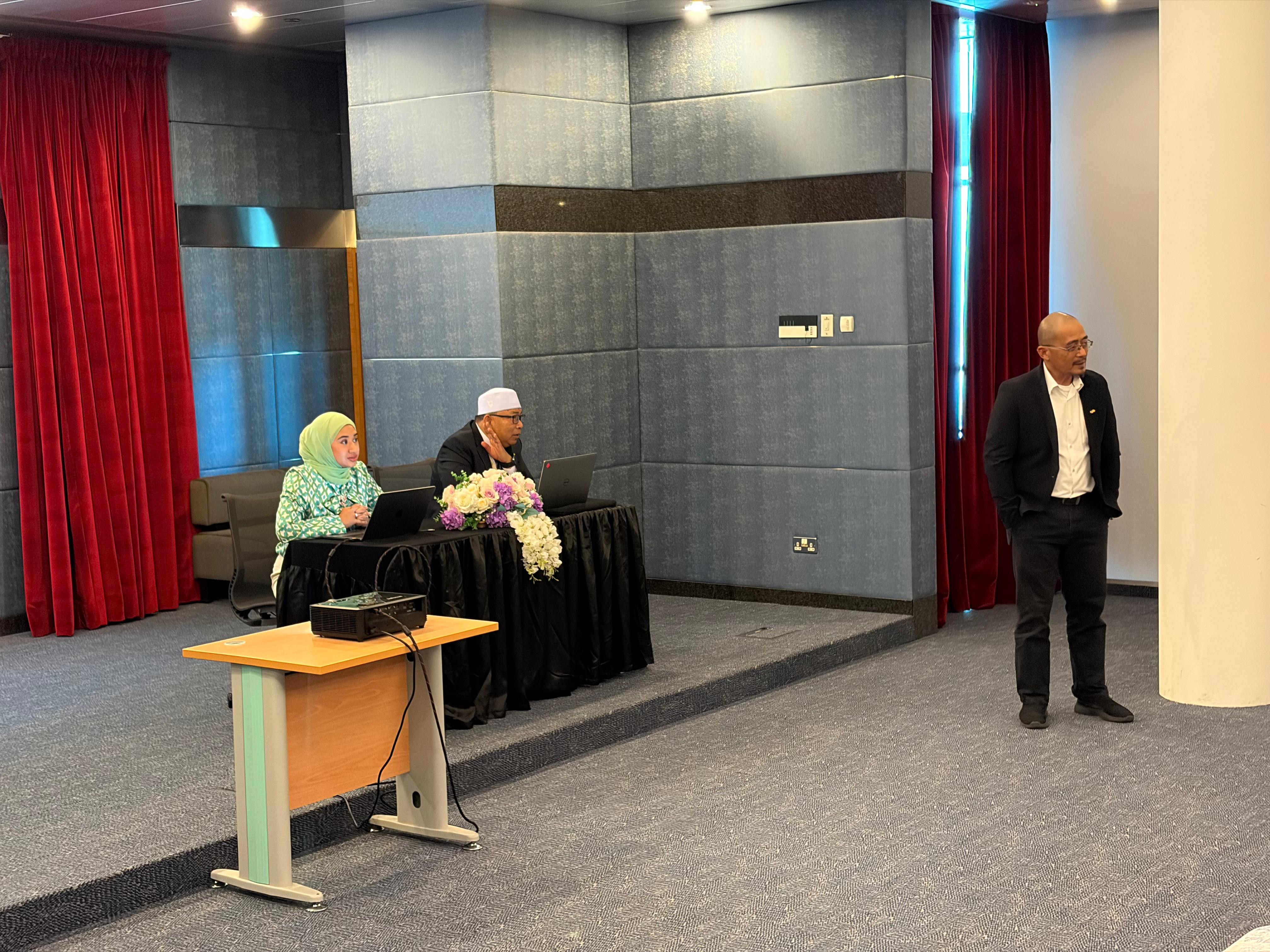 LAWATAN SAMBIL BELAJAR KE DST MANAGED SERVICES (DMS), MUTIARA EXCHANGE, LEBUHRAYA TUNGKU YANG DIJALANKAN OLEH CAWANGAN TEKNOLOGI MAKLUMAT, PUSAT EVOLUSI,  2026 03.jpg