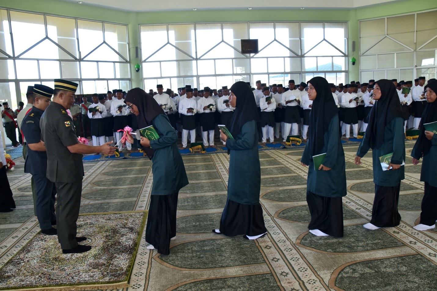 Majlis Khatam Al Quran Rekrut Lelaki Pengambilan ke 172 dan Rekrut Wanita Pengambilan ke 58 4.jpg