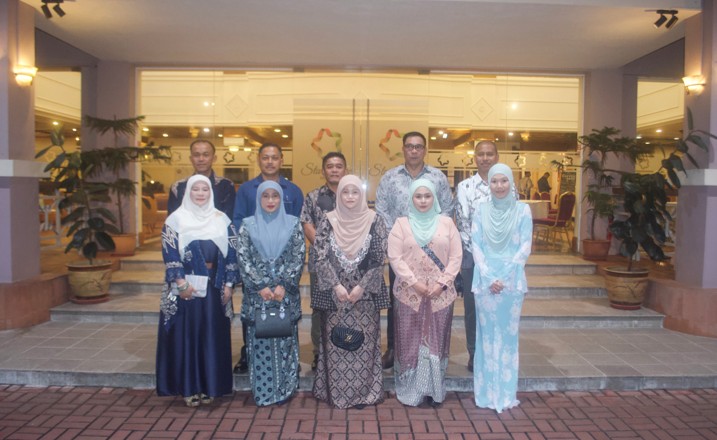 Majlis Makan Malam Penghargaan bagi Mantan Sarjan Mejar Rejimen 02.jpg