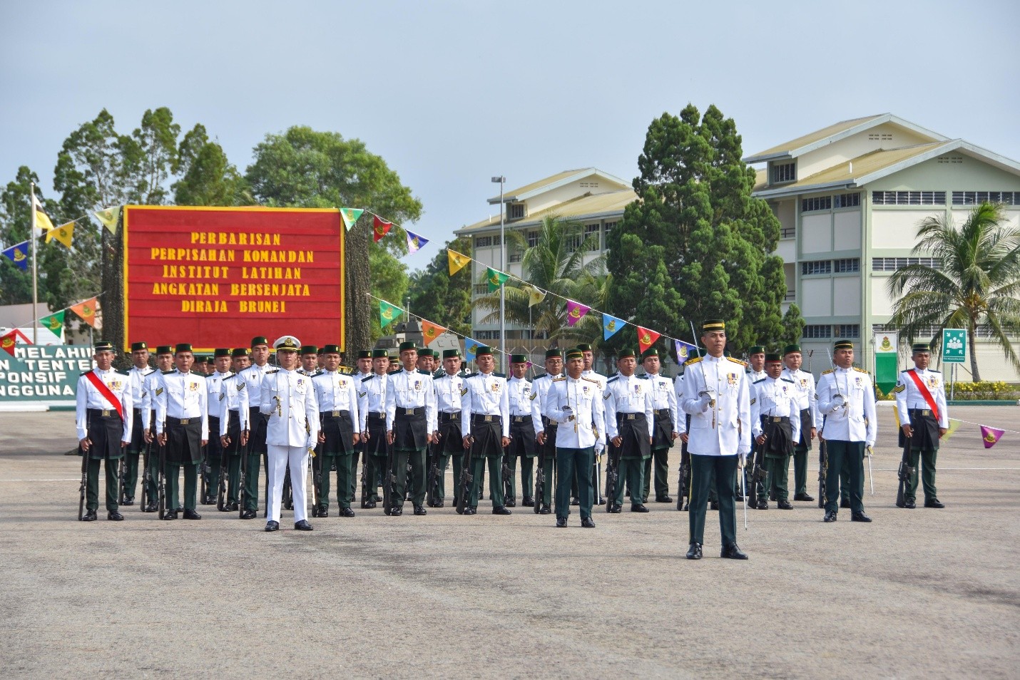 Majlis Perpisahan Komandan 02.jpg