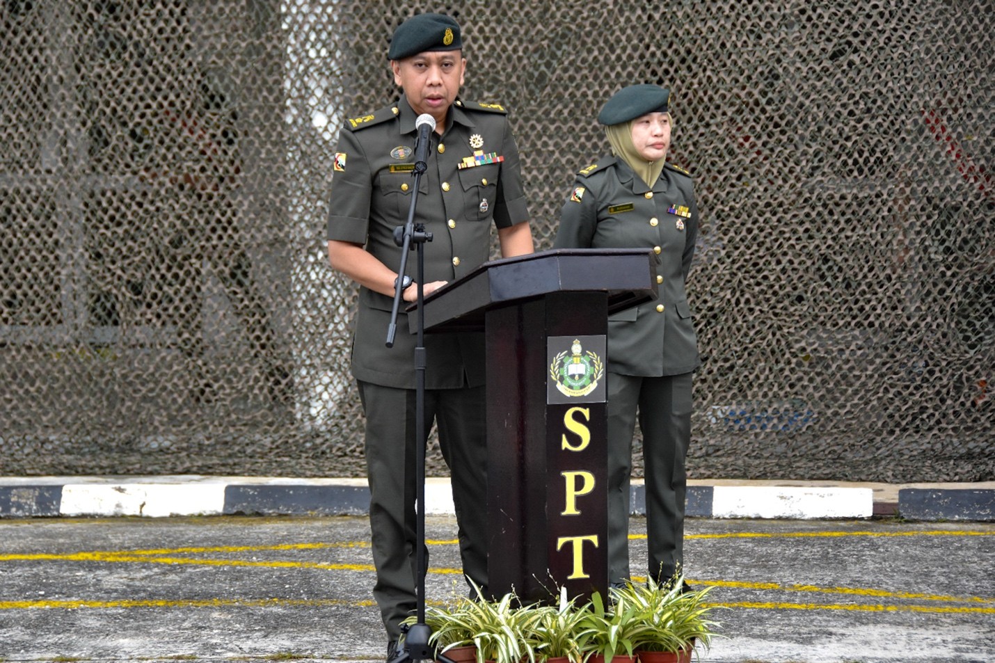 Majlis Serah Terima Tugas Pegawai Pemerintah Sekolah Pertukangan Tentera 2025 05.jpg