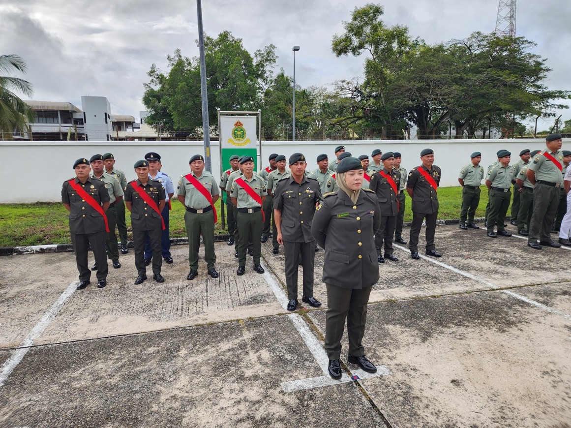 Majlis Serah Terima Tugas Pegawai Pemerintah Sekolah Pertukangan Tentera 2025 08.jpg