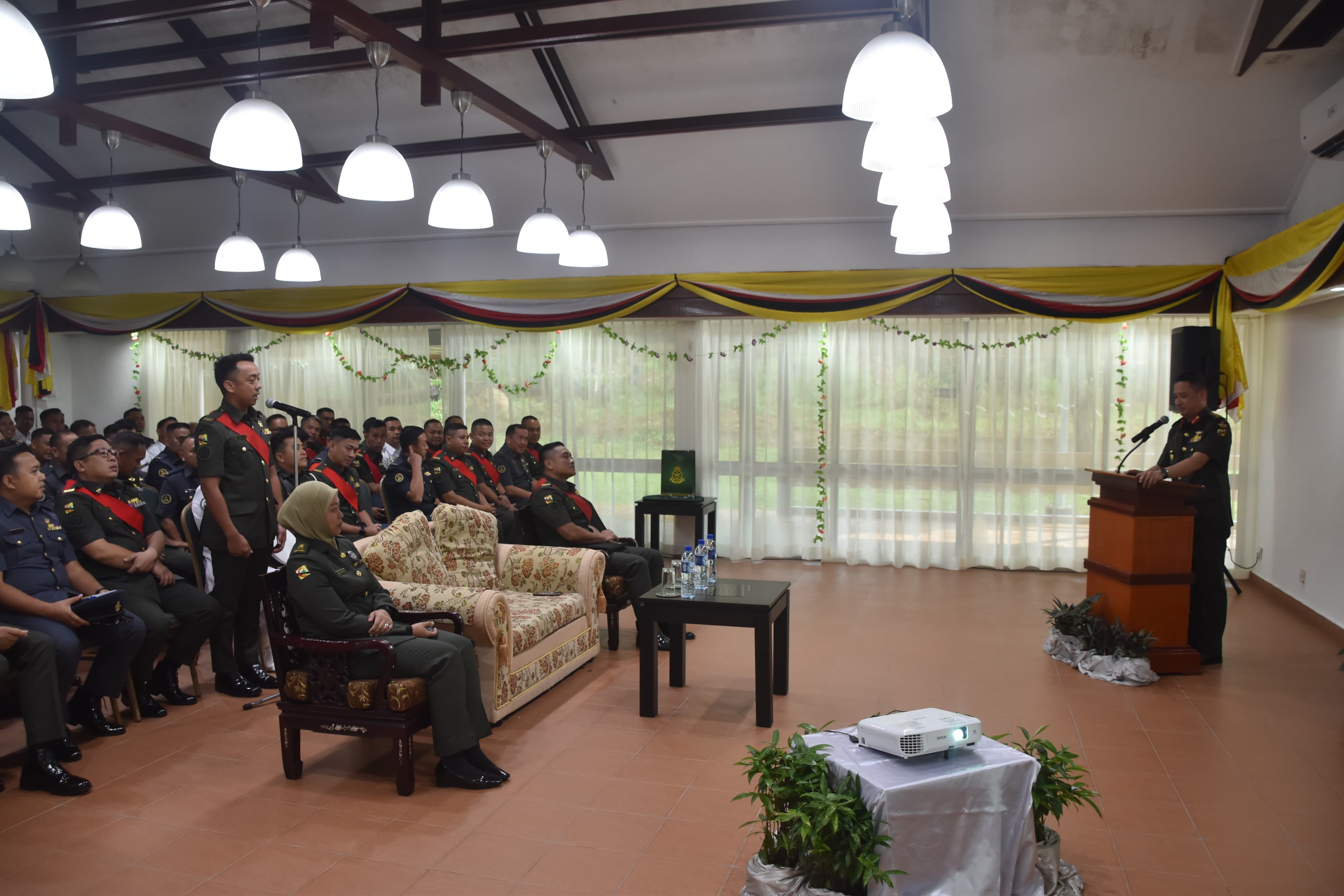 SESI MUZAKARAH BERSAMA PARA PEMIMPIN KURSUS KEPIMPINAN DAN PENGURUSAN PEGAWAI WARAN SESI 20246.jpg