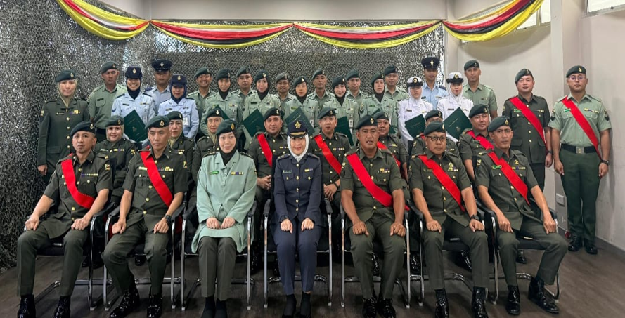 THE CERTIFICATE PRESENTATION AND CLOSING CEREMONY FOR THE PAY SECTION LEADER COURSE SESSION 2025 01.png