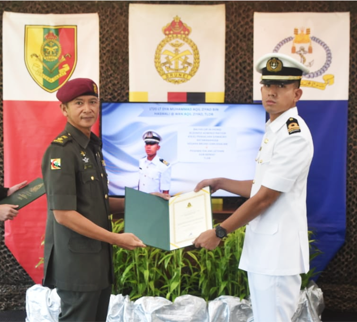 THE CLOSING CEREMONY AND CERTIFICATE PRESENTATION OF ADMINISTRATIVE OFFICER PREPARATORY COURSE SERIES 320256.png