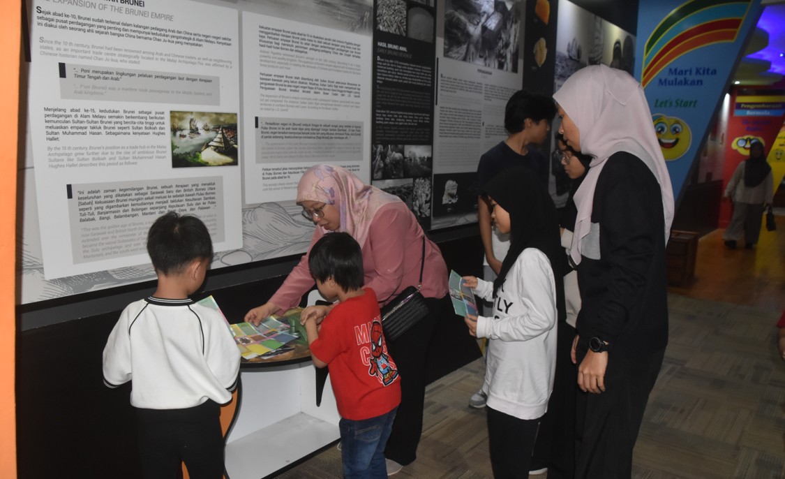 TRAINING INSTITUTE ROYAL BRUNEI ARMED FORCES HELD SCHOOL HOLIDAY ACTIVITIES FOR CHILDREN OF TI RBAF PERSONNEL AND FAMILIES 06.jpg