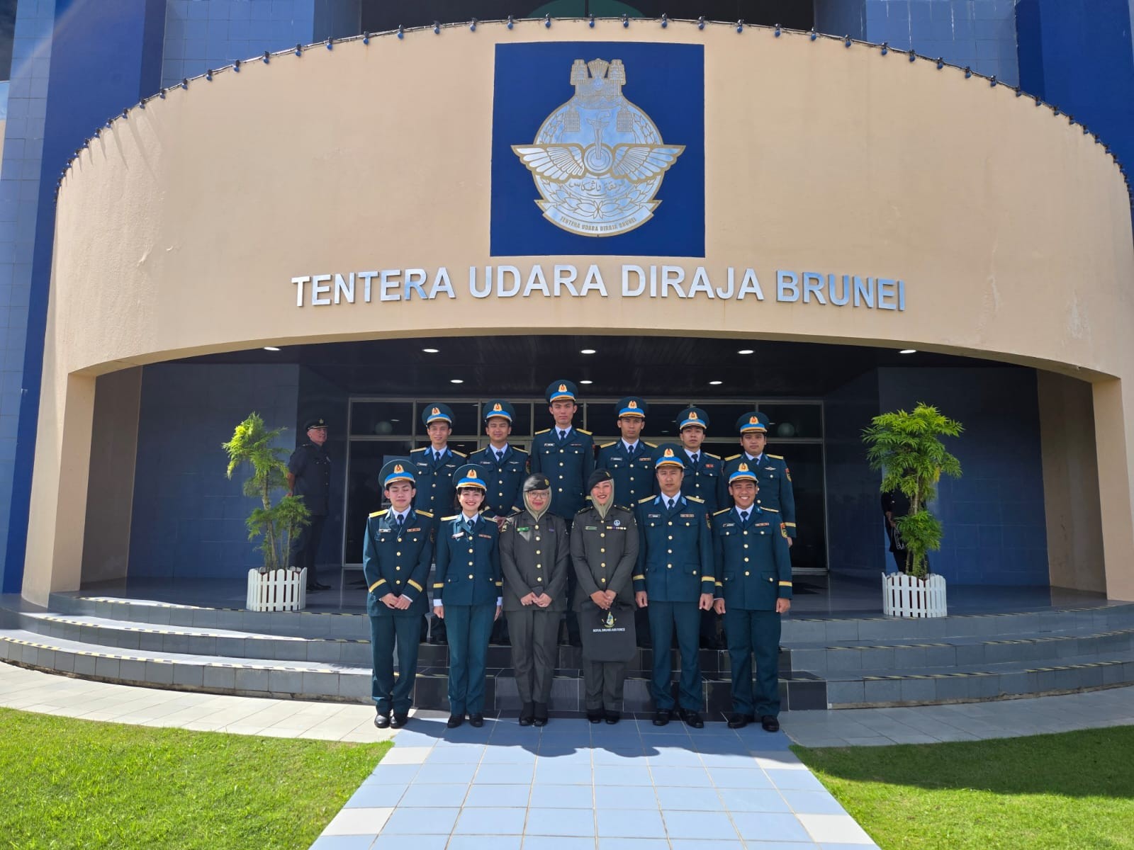 Kursus Bahasa Inggeris dan Program Keselamatan Penerbangan 03.jpg