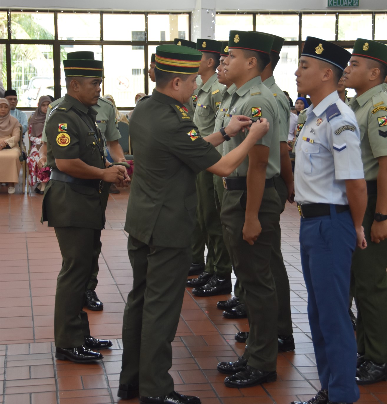 Majlis Kenaikan Pangkat bagi Pegawai Tidak Bertauliah Rendah SIRI 4 2024 04.jpg