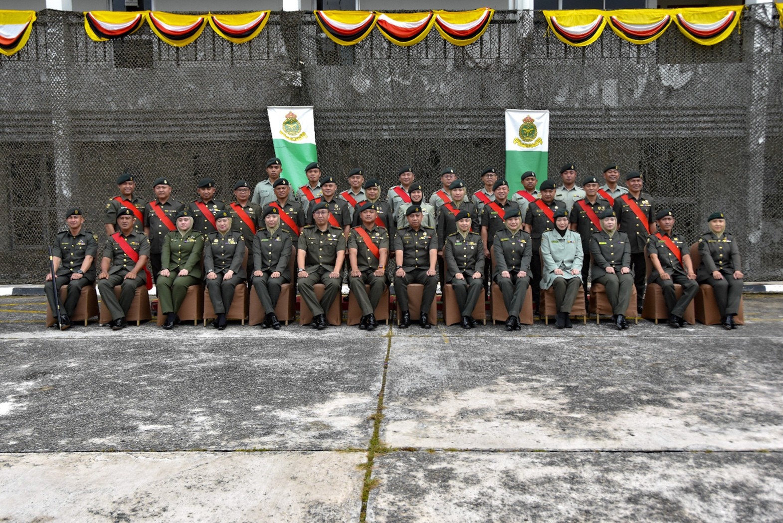 Majlis Serah Terima Tugas Pegawai Pemerintah Sekolah Pertukangan Tentera 2025 02.jpg